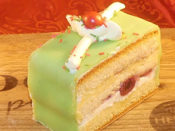 KIRSCH CAKE