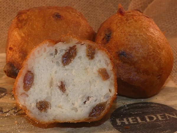 11 OLIEBOLLEN