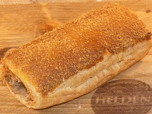POESTA SAUCIJS